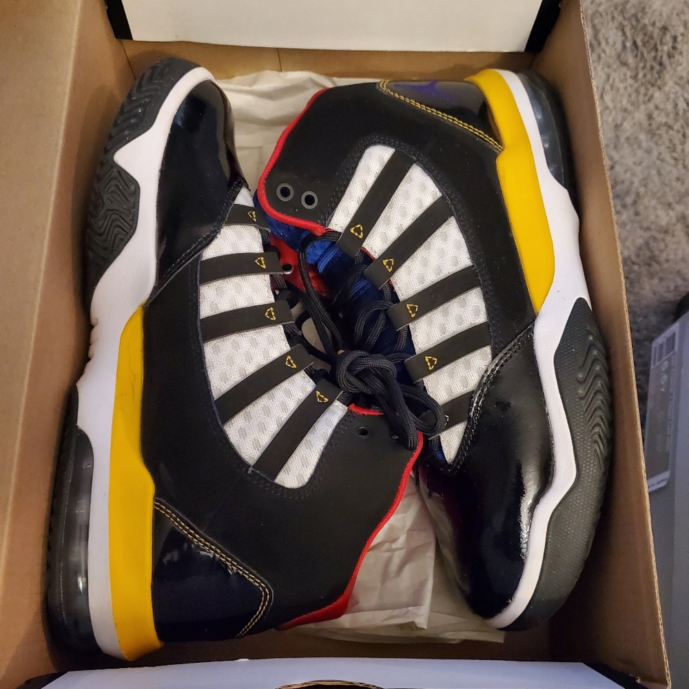 Jordan Max Aura
